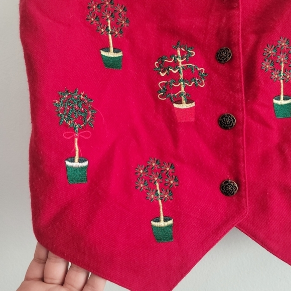 VTG Karen Scott Christmas Scrub Embroidered Red Vest - Picture 5 of 11